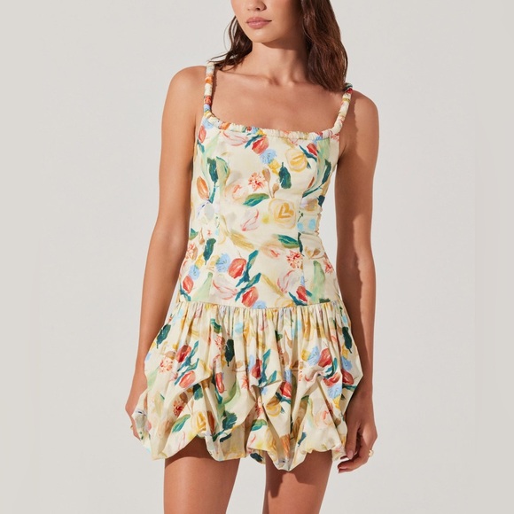 Astr Dresses & Skirts - ASTR The Label Keyla Bubble Hem Floral Mini Dress Womens XL Spring Summer NWT